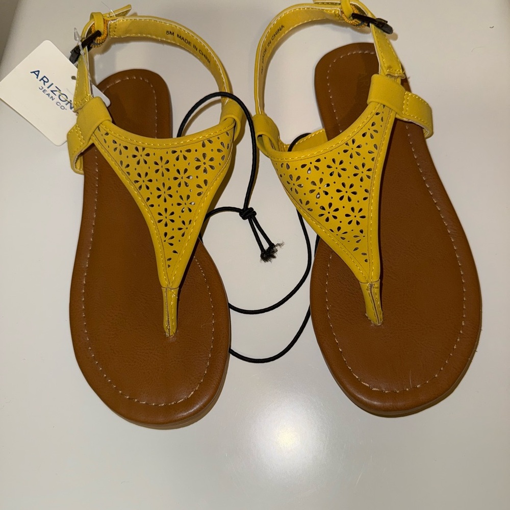 Arizona, size 5, yellow sandal.